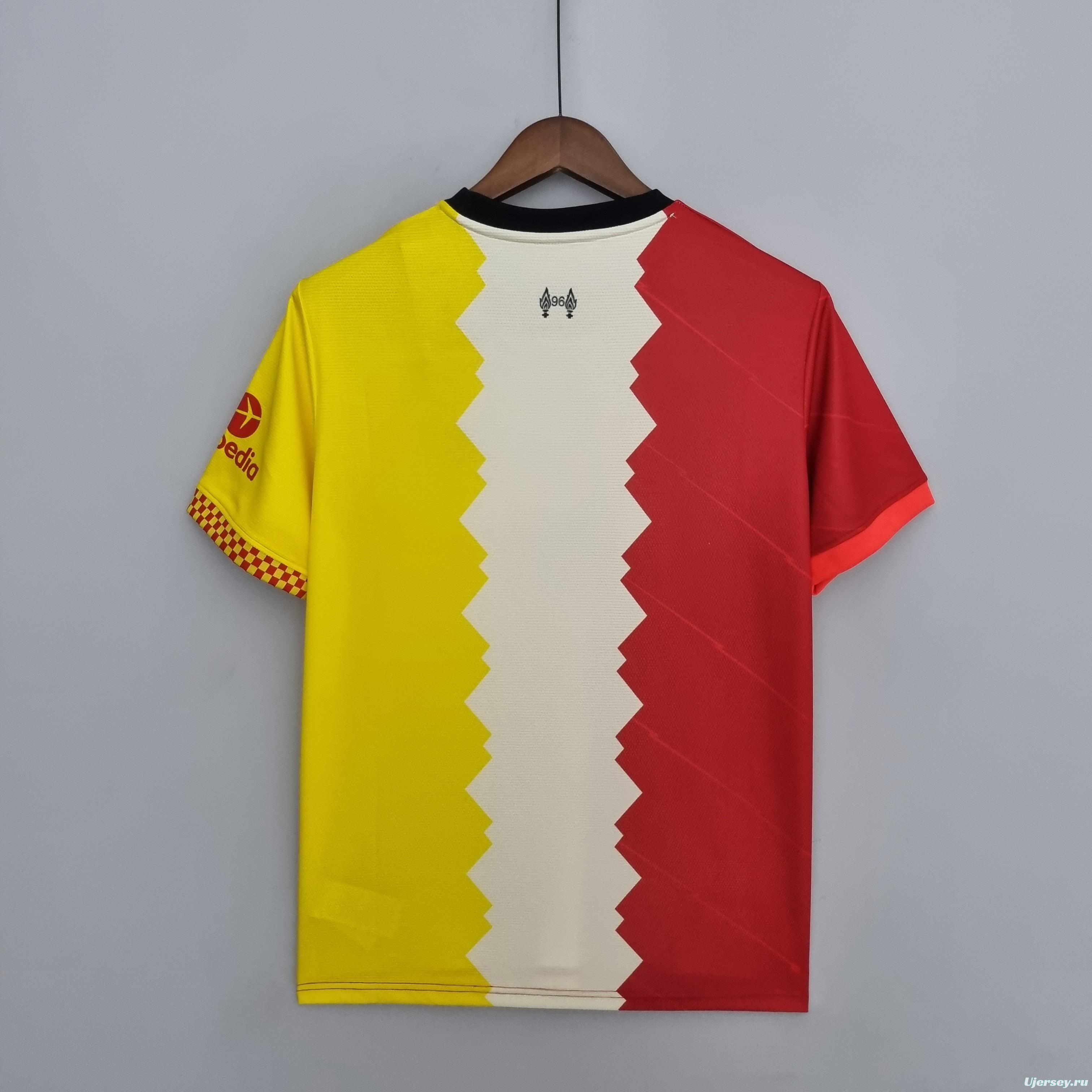 22/23 Liverpool Red Beige Yellow Soccer Jersey