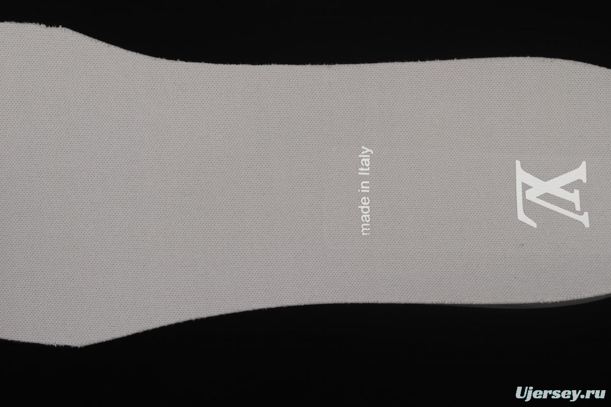 Authentic LV 2021s LV Trainer must be in winter