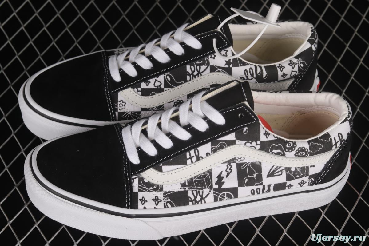 Vans Old Skool timeless classic plaid black and white graffiti print shoes VN0A7Q2J6U6