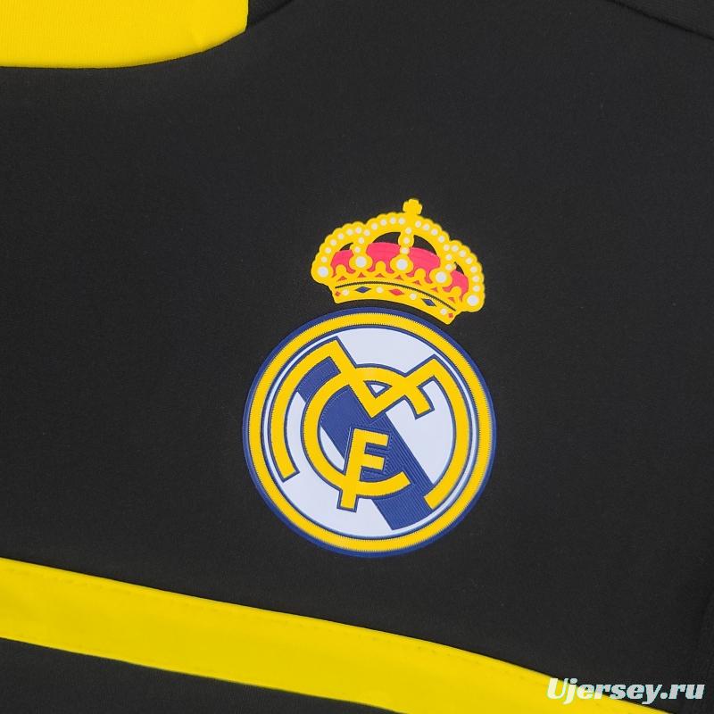 Vintage Real Madrid 11/12 Goalkeeper Black Jersey