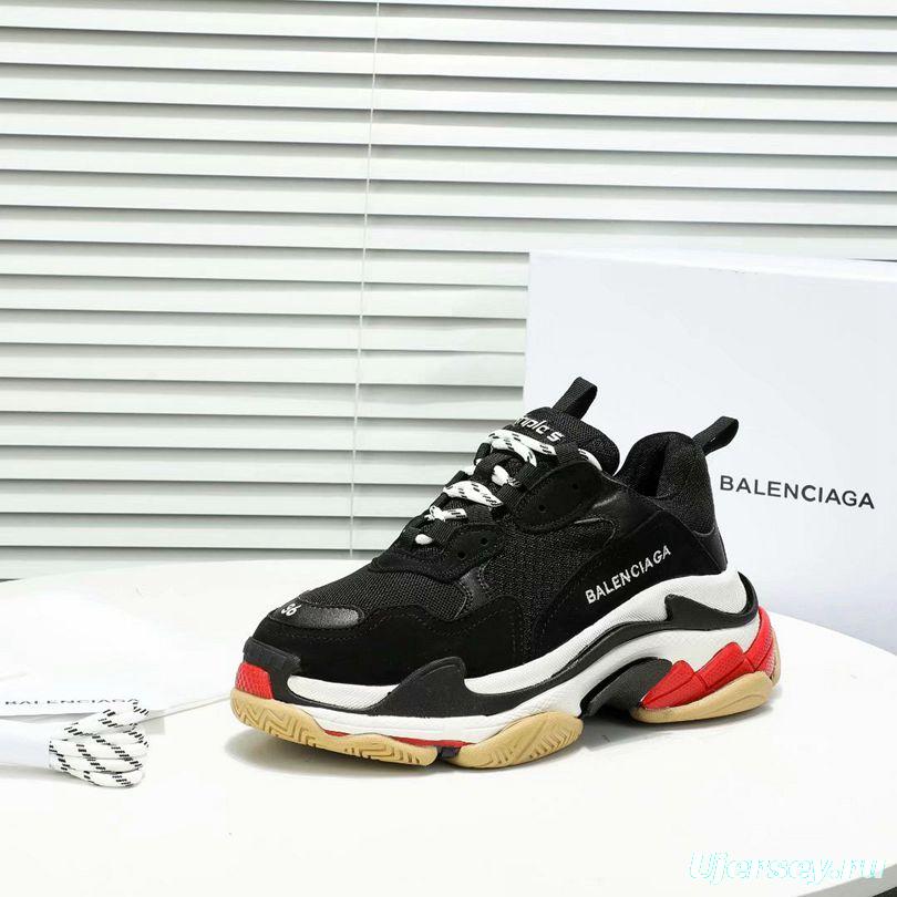 Men/Women Balenciaga Triple S Sneaker Black Item 6380400