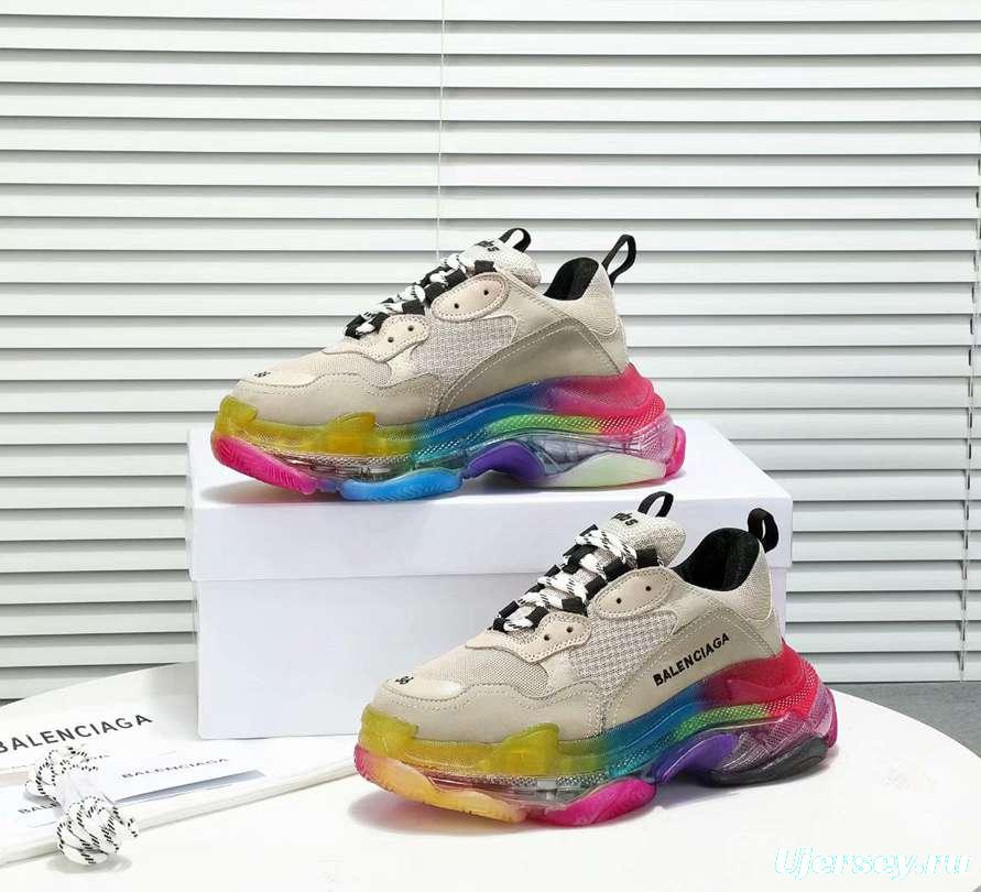 Men/Women Balenciaga Triple S MutiColor Clear Sole Khaki Sneaker Item 6380400