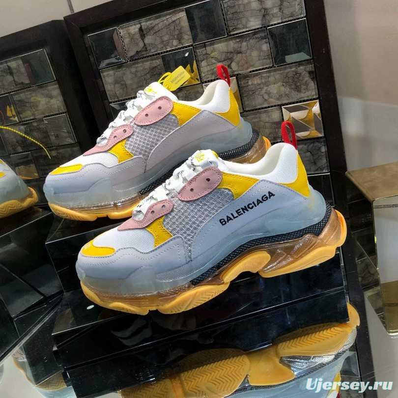 Men/Women Balenciaga Triple S  Sneaker Pink/Grey