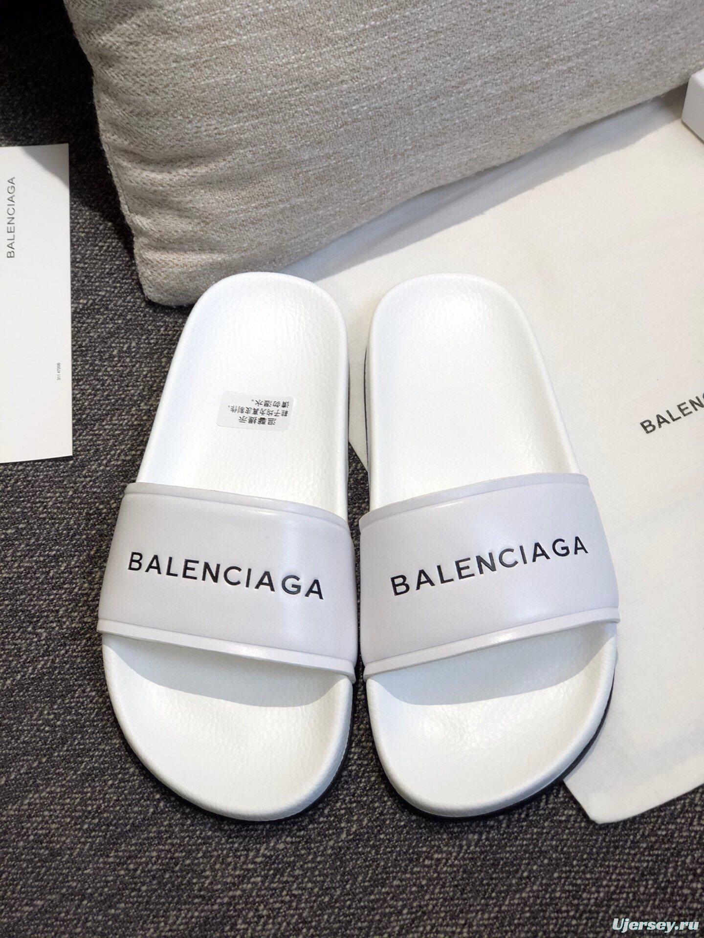 2 Color Men/Women Balenciaga Slipper Item 1092130