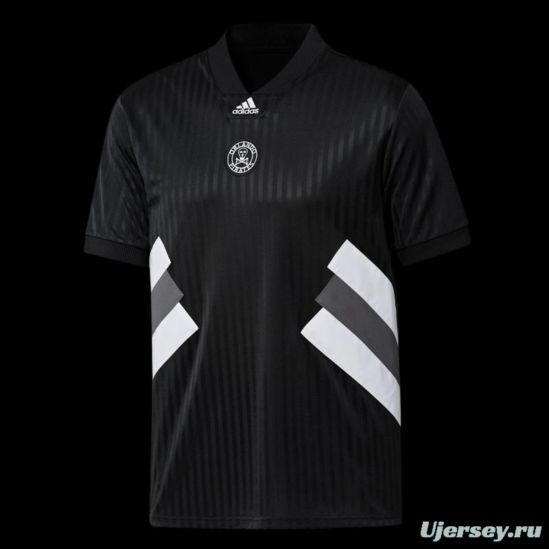 Player Version 22/23 Orlando Pirates Black Icon Remake Jersey