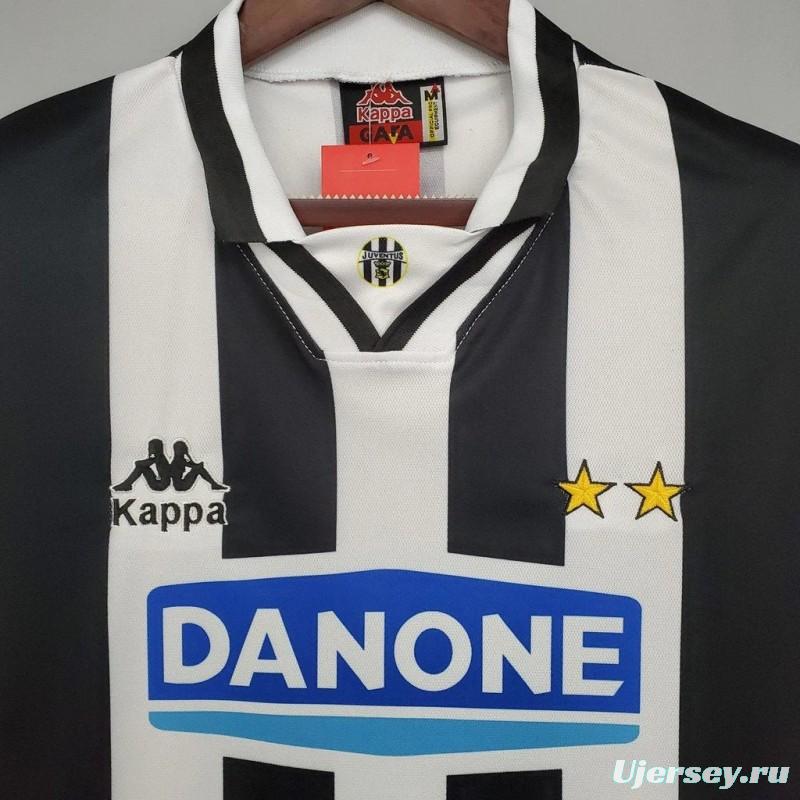 Retro 94/95 Juventus Home Jersey