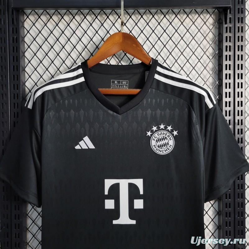 23-24 Bayern Munich Goalkeeper Black Jersey