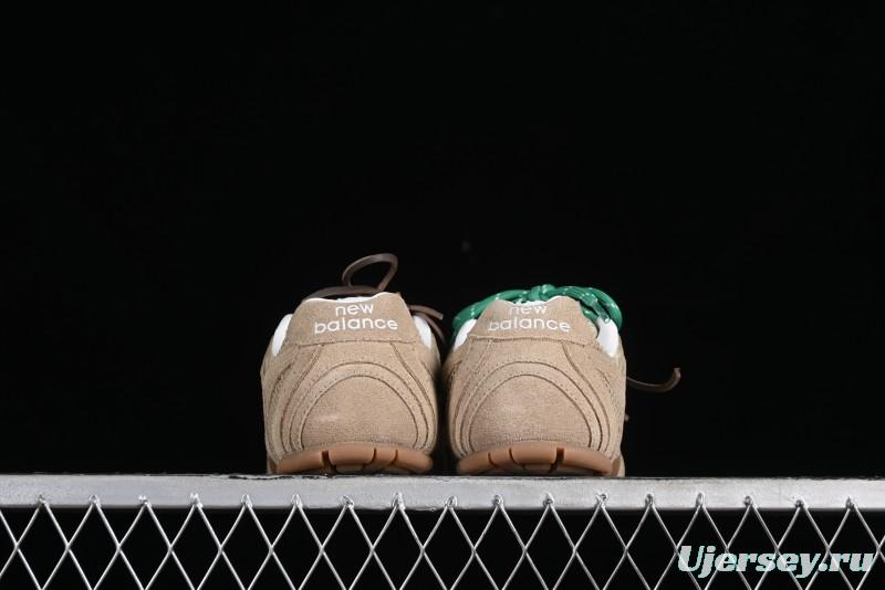 Miu Miu x New Balance 530 Low-Top Retro Running Sneakers with Dual Lace Design - G.D4