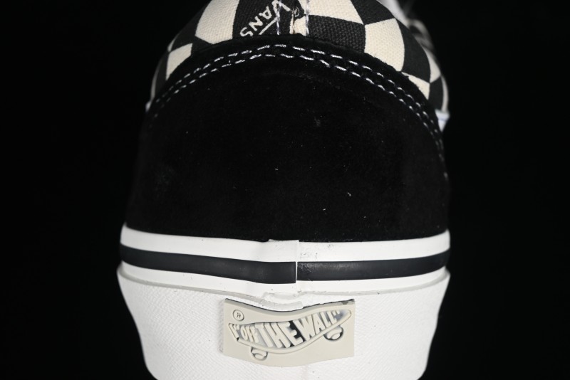 Vans Old Skool Reissue 136 High-End Series Canvas Sneakers with Toe Cap Design - VN000MT6BPQ