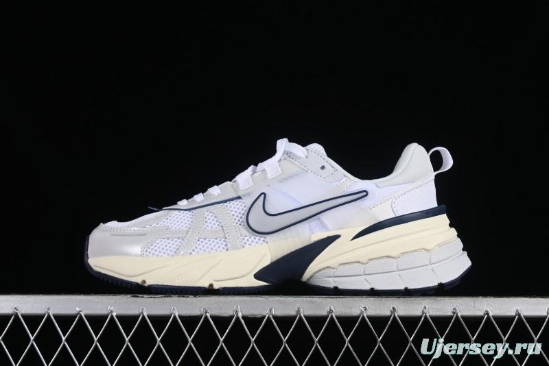 Nike Runtekk V2K Retro Low-Top Running Shoes with Cushlon Midsole - FD0736-102