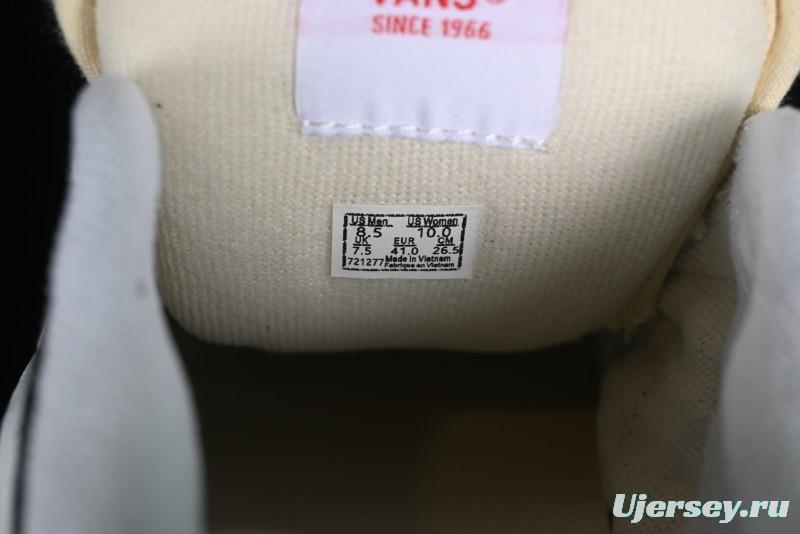 Vans Classics Knu Skool Retro Skate Shoes with Chunky Silhouette - VN0009QCBF2