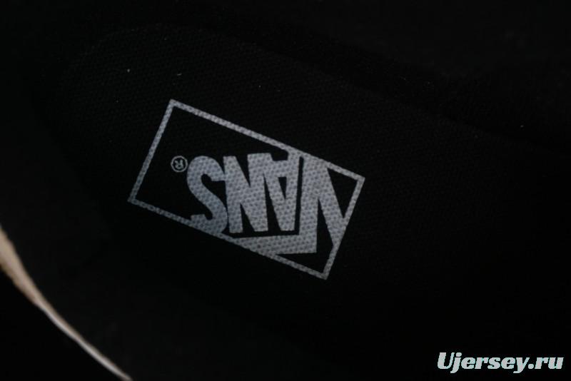 Vans Classics Knu Skool Retro Chunky Tongue Skate Shoes in Black/Brown - VN000CP6BXC