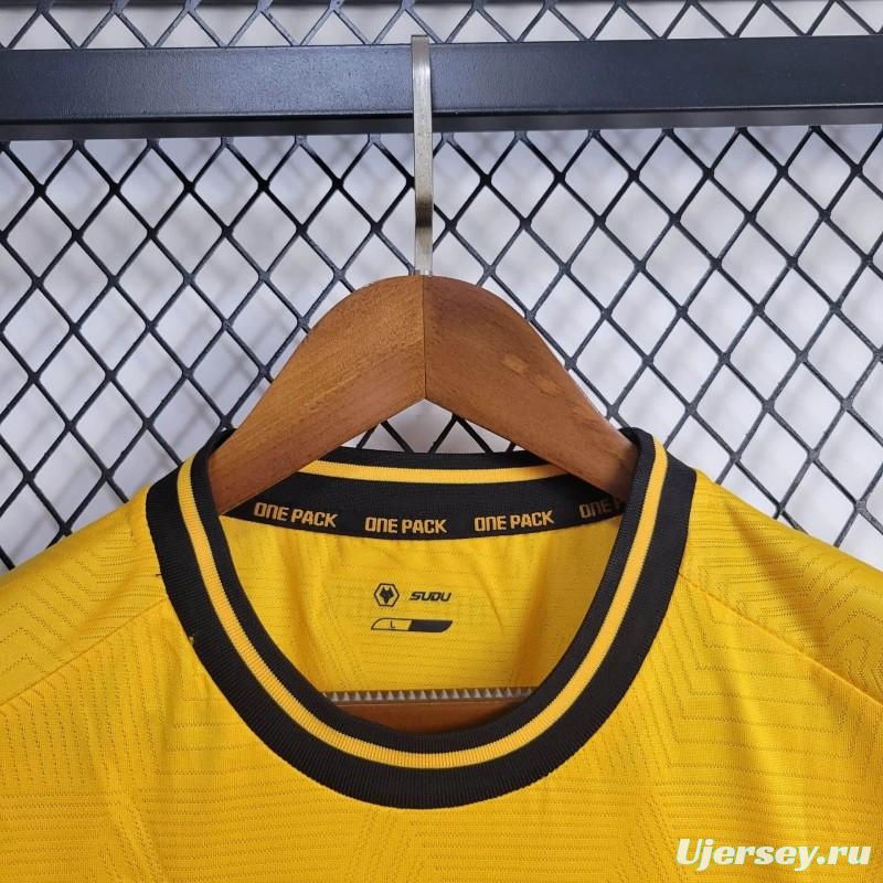 24/25 Wolverhampton Wanderers Home Jersey