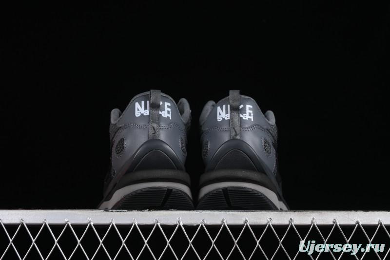 Nike Sacai VaporWaffle 3.0 Fashion-Forward Casual Sneakers - CV1363-105