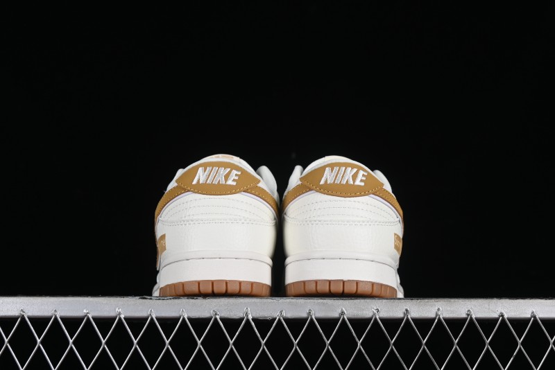 Supreme x Nike SB Dunk Low Anniversary Edition - XH0923-339