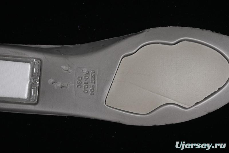 Nike Born x Raised x Nike SB Dunk Low Premium Skate Shoes with Special Foam Swoosh and Snowflake Perforations - FN7819-400