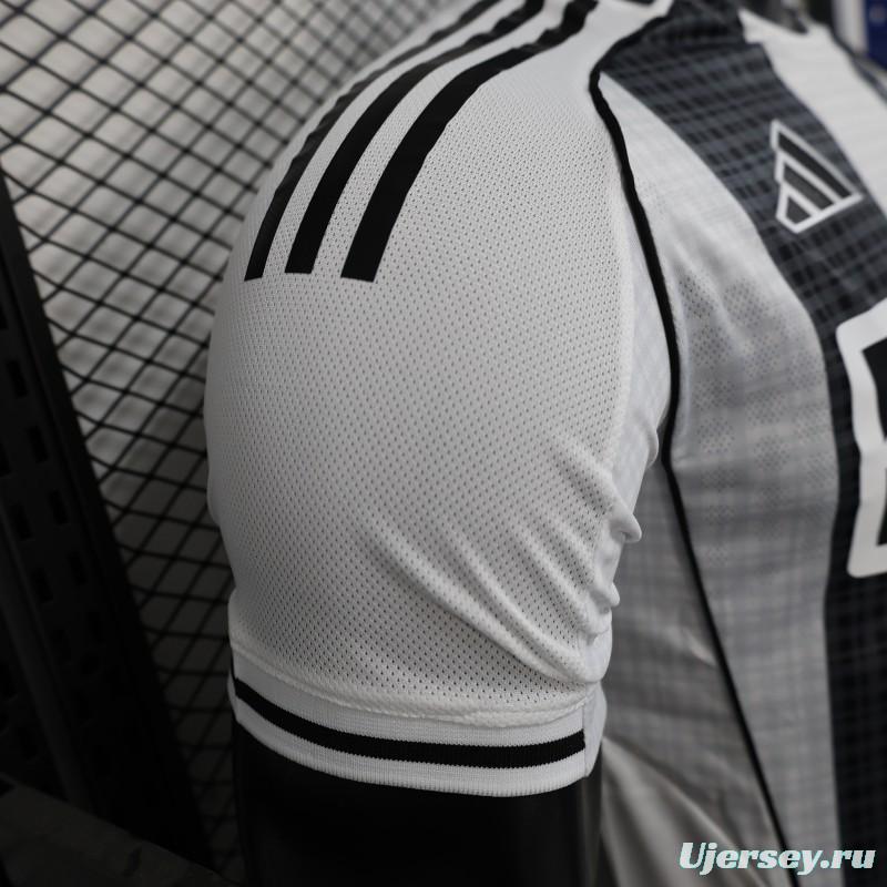 Player Version 25/26 Newcastle United Home Jersey