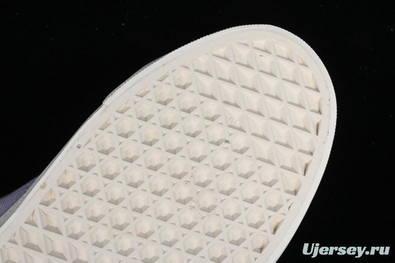 Vans Old Skool Reissue 136 Classic Low-Top Skate Shoes with Detachable Cushioned Insole and Crescent Toe Design - VN000MT6E3N