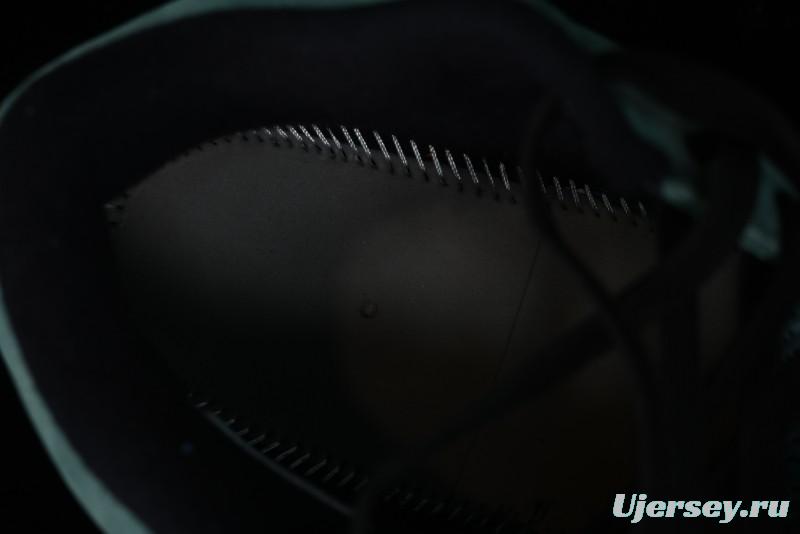 Nike Zoom Kobe IV Basketball Shoes with Electroplated Silver Design - FQ3545-300