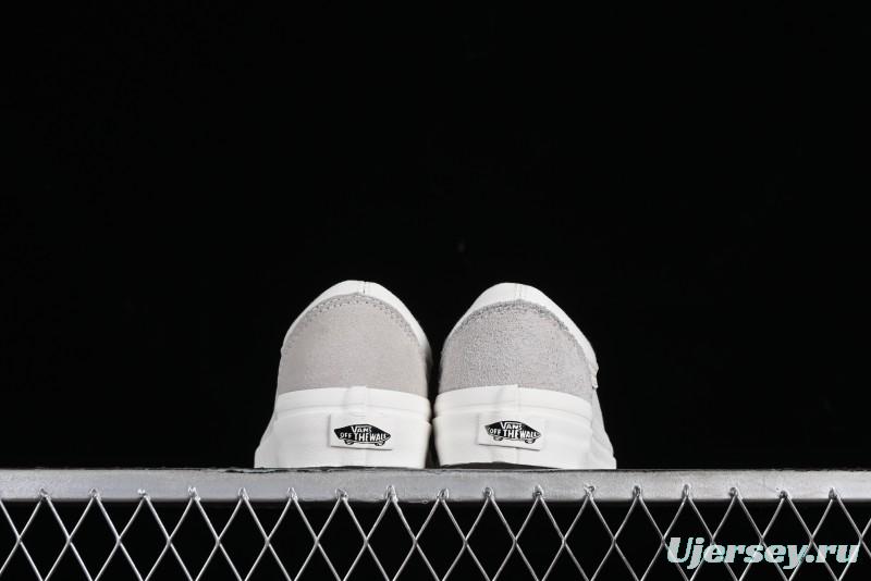 Vans Old Skool Reissue 136 Classic Low-Top Skate Shoes with Detachable Cushioned Insole - VN000MT6QC5