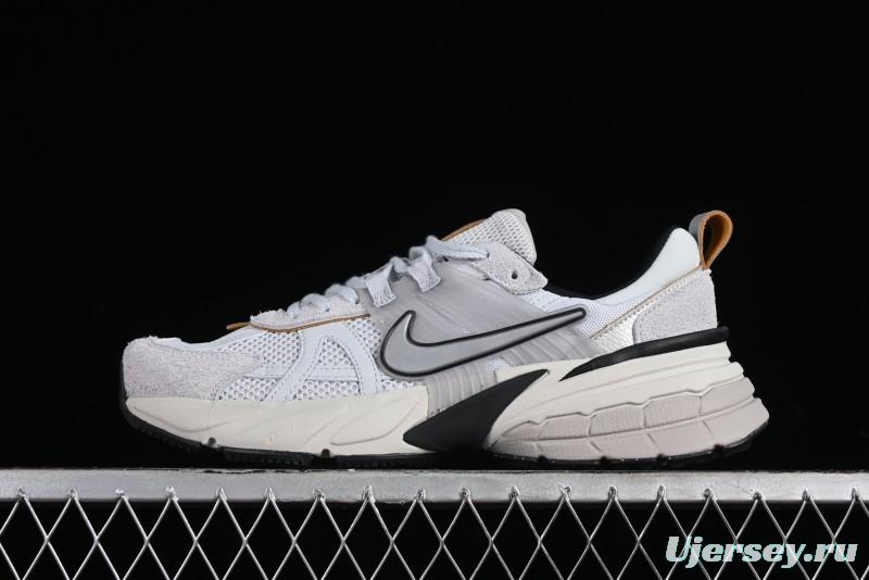 Nike Runtekk Run Retro Low-Top Running Shoes with Cushlon Midsole and Anti-Slip Design - FN6703-002