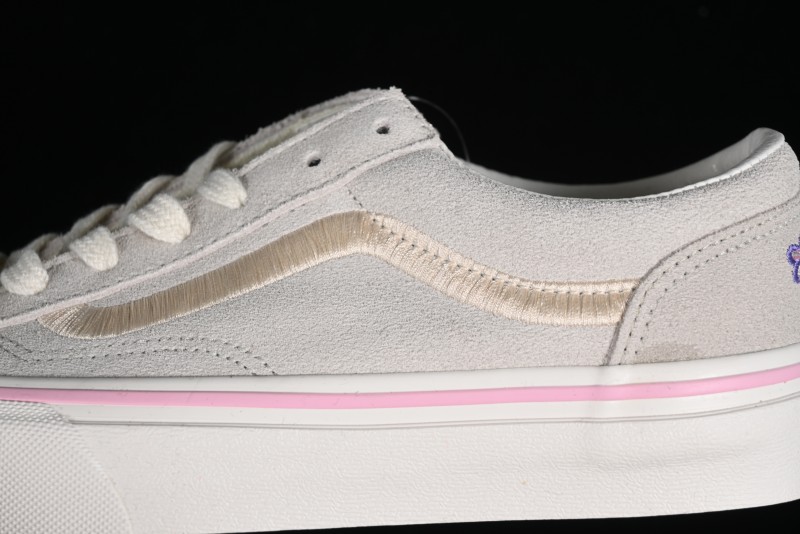 Vans Style 36 Low-Top Skate Shoes with Embroidered Details in Cream - VN000CRPGRN