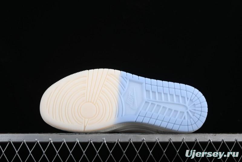 Nike SB Dunk Low Supreme Anniversary Edition Customized Low-Top Casual Sneakers in Off-White and Blue - BB6588-102