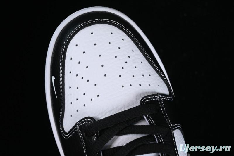 Nike Supreme x SB Dunk Low Panda Colorway Low-Top Casual Skate Shoes - RM2308-332