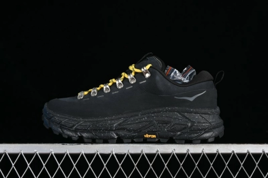 HOKA ONE ONE Tor Summit Low-Top Running Shoes with Geometric Cushioning for Stability and Traction - 1147952 BBLC