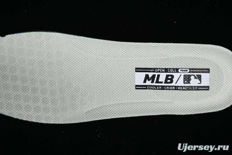 MLB Chunky Classic Base Heel Monogram Lightweight Platform Sneakers with 6cm Height Boost - 3ASXCBH4N50BKS