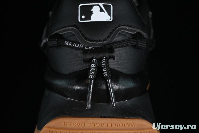 New York Yankees MLB Chunky Runner Lace Lightweight Casual Sneakers - 3ASHCRR3N50BKS