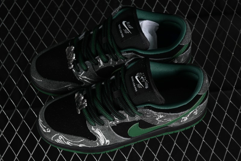 Nike There Skateboards x Nike SB Dunk Low Graffiti Art Style Collaboration SB Low Top Casual Skate Shoes - HF7743-001