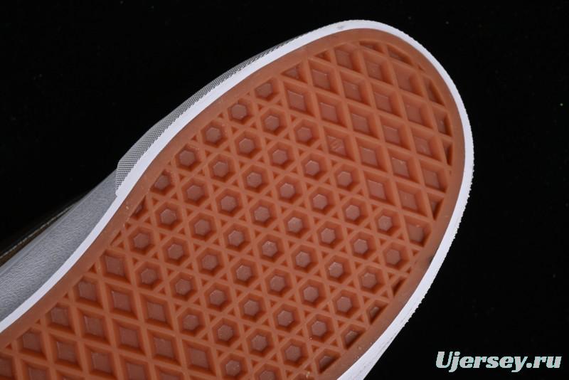 Vans Classics Knu Skool Retro Sneakers with Enlarged Toe and Thickened Trim - VN0009QCLC5
