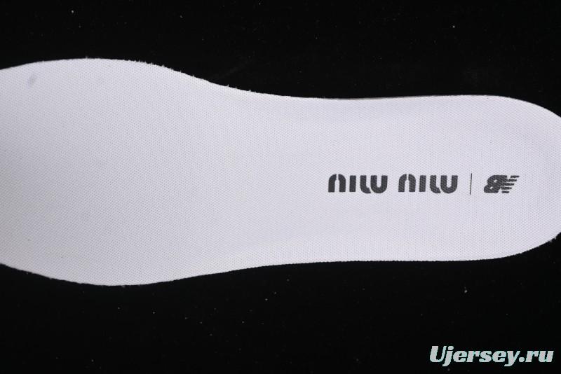 Miu Miu x New Balance 530 Low-Top Retro Running Shoes with Deconstructed Design - 38165