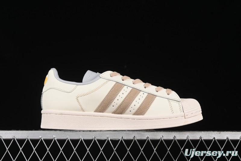 Adidas Superstar IF1779 Casual Sneakers with Shell Toe Design - IF1779