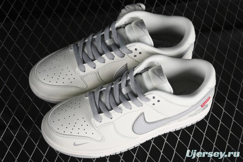 Nike SB Dunk Low Supreme x THE NORTH FACE Skate Shoes - BM0234-502