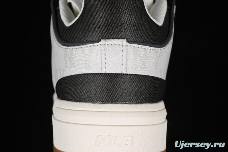 New York Yankees Chunky Liner Mid Denim Monogram Sandals with Velcro Closure and Thick Sole - 3ASXCHL4N50GRS