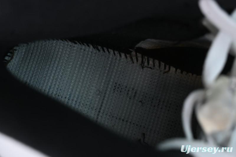 Nike Air Jordan 5 Retro Basketball Shoes in White/Silver/Black - DD0587-110