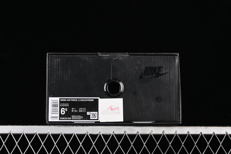 Supreme x Nike Air Force 1 '07 Low Casual Sneakers with Full-Length Air Solo Cushion - CU9225-010