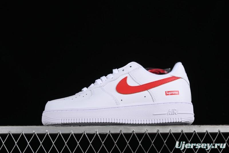 Nike Supreme x Air Force 1 Low Casual Sneakers with Full-Grain Leather and 3/4 Air Cushion - CU9225-101