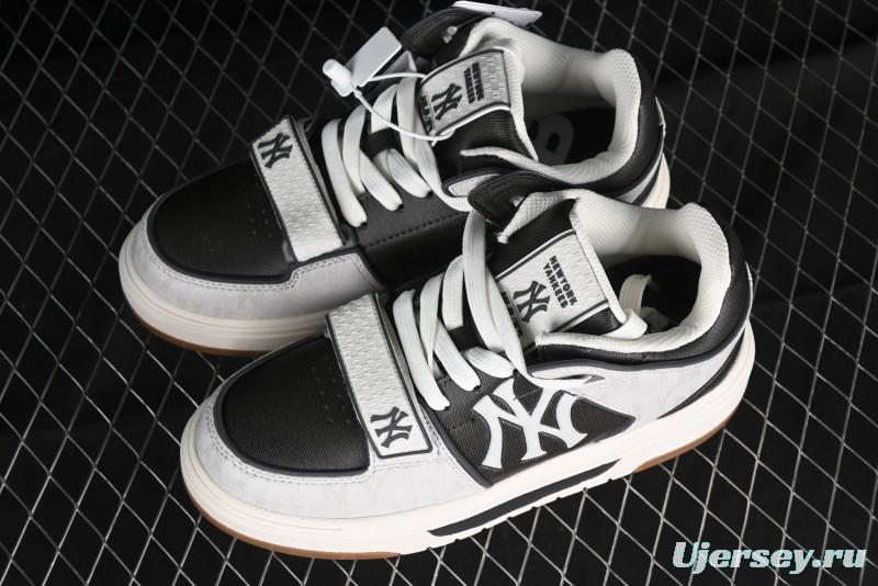 New York Yankees Chunky Liner Mid Denim Monogram Sandals with Velcro Closure and Thick Sole - 3ASXCHL4N50GRS