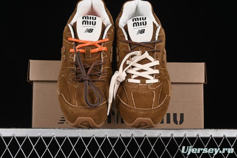 Miu Miu x New Balance 530 Low-Top Retro Running Shoes with Deconstructed Design - 38165