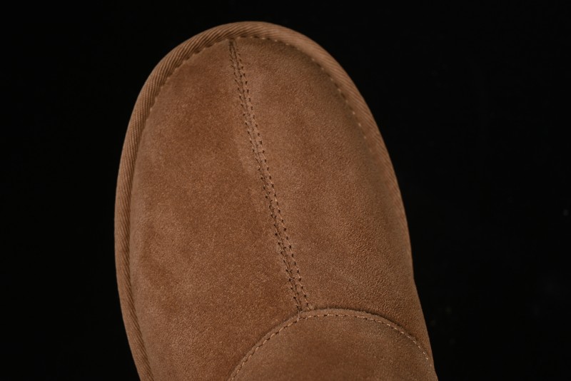 UGG LE FU Low Top Slip-On Lifestyle Casual Shoes - 1131616