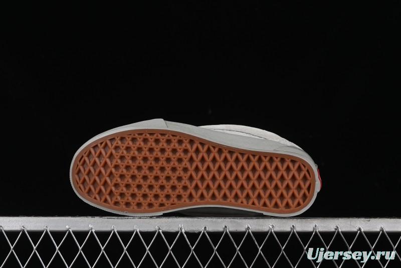 Vans Knu Skool Low Top Retro Casual Vulcanized Sneakers in Grey - VN000CRPBXC