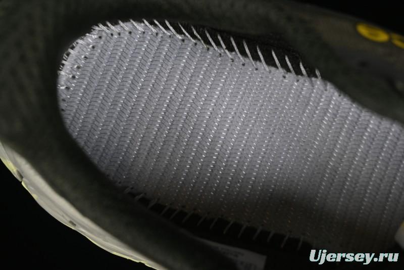 New Balance Fresh Foam X More V3TDS Low-Top Running Shoes with Durable Slip-Resistant Outsole - MTMORCA3