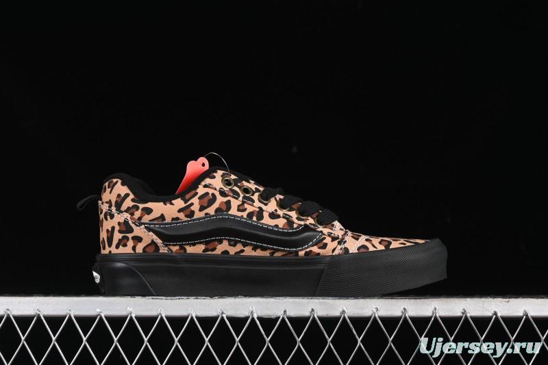 Vans Classics Knu Skool Retro Sneakers with Enlarged Toe and Thickened Trim - VN000CSQW3ZT188