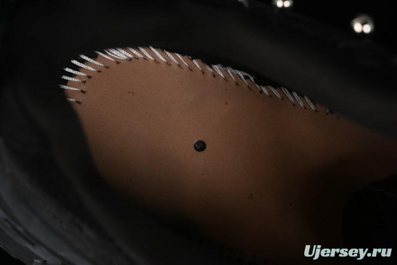 Balenciaga Defender Rubber Platform Sneakers Low-Top Combat Outdoor Shoes with Studded Design and Exaggerated Tire Tread Sole - W2RAG1081