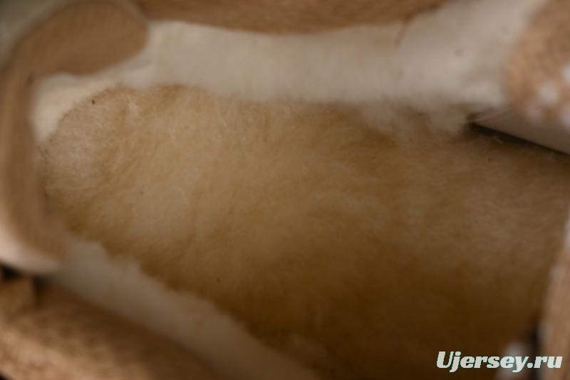 UGG Classic Ultra Mini Melange Low-Top Casual Shoes with Dual-Color Flat Laces - 1144032