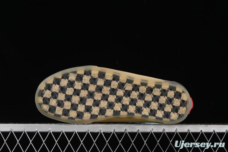 Vans Classics Knu Skool Low-Top Casual Sneakers with White Suede and Gum Sole - VN000CRPGRN