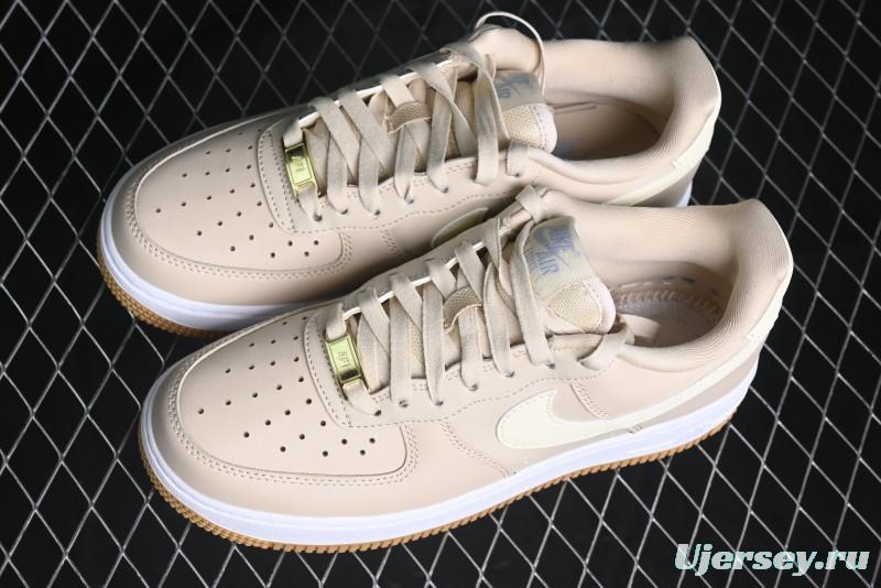 Nike Air Force 1 '07 Low Top Sneakers with Full-Grain Leather and Air Cushion - DD8959-111